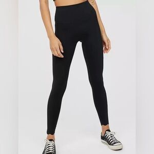 OFFLINE by aerie High Waisted Scallop Pocket Legging